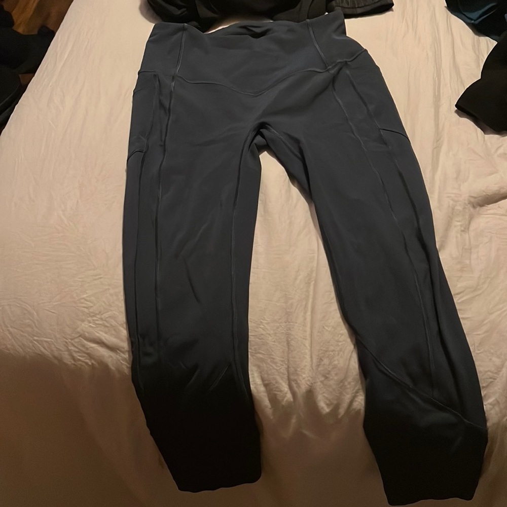 Lululemon leggings with stiching pattern